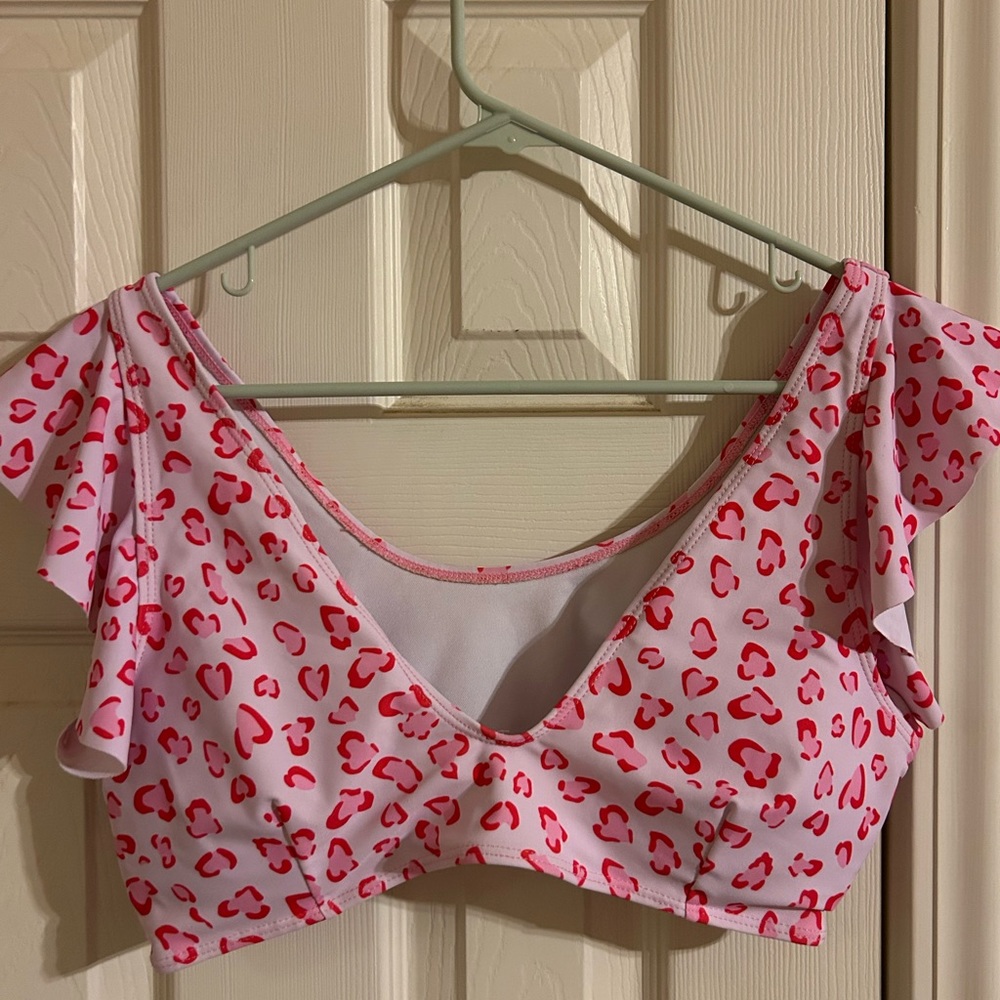 SHEIN bathing suit top includes cup pads size large